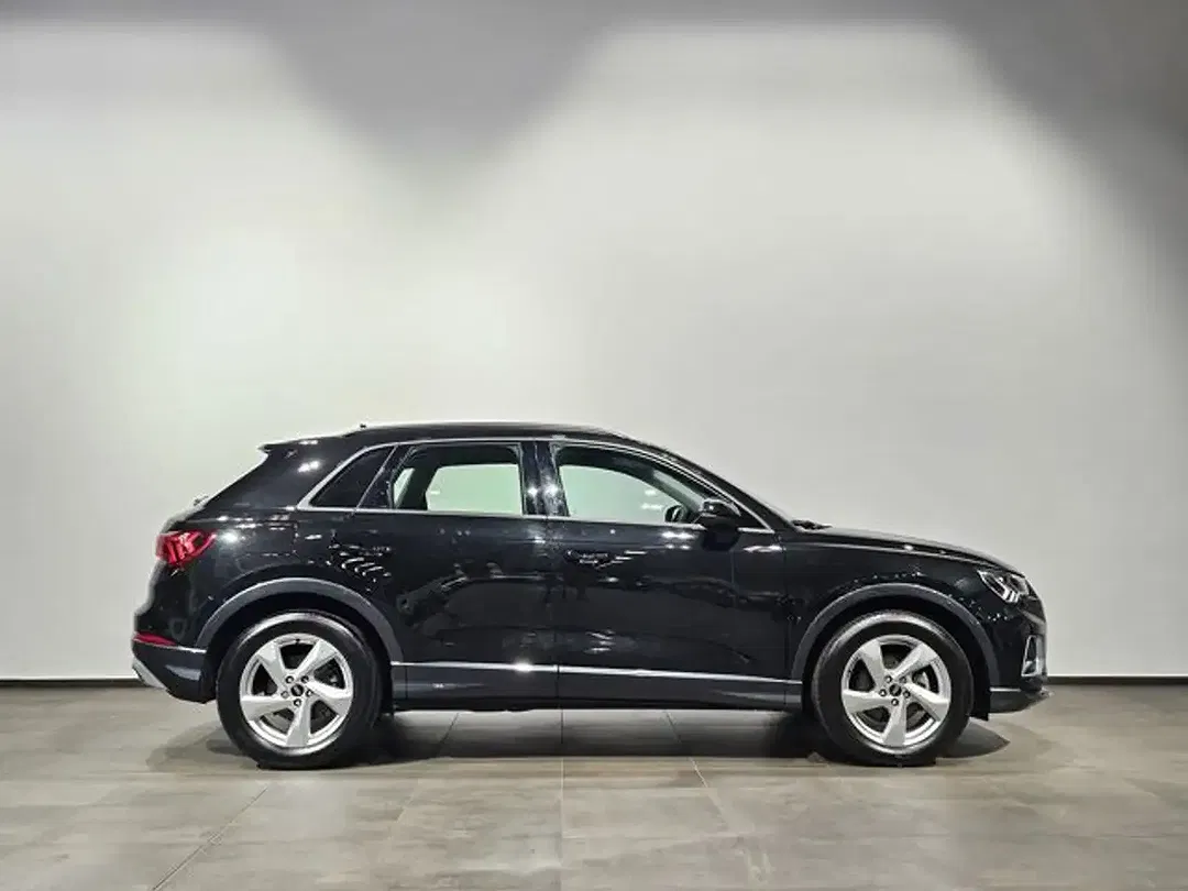 Audi Q3 35 TFSI sport plus - Thumbnail 6