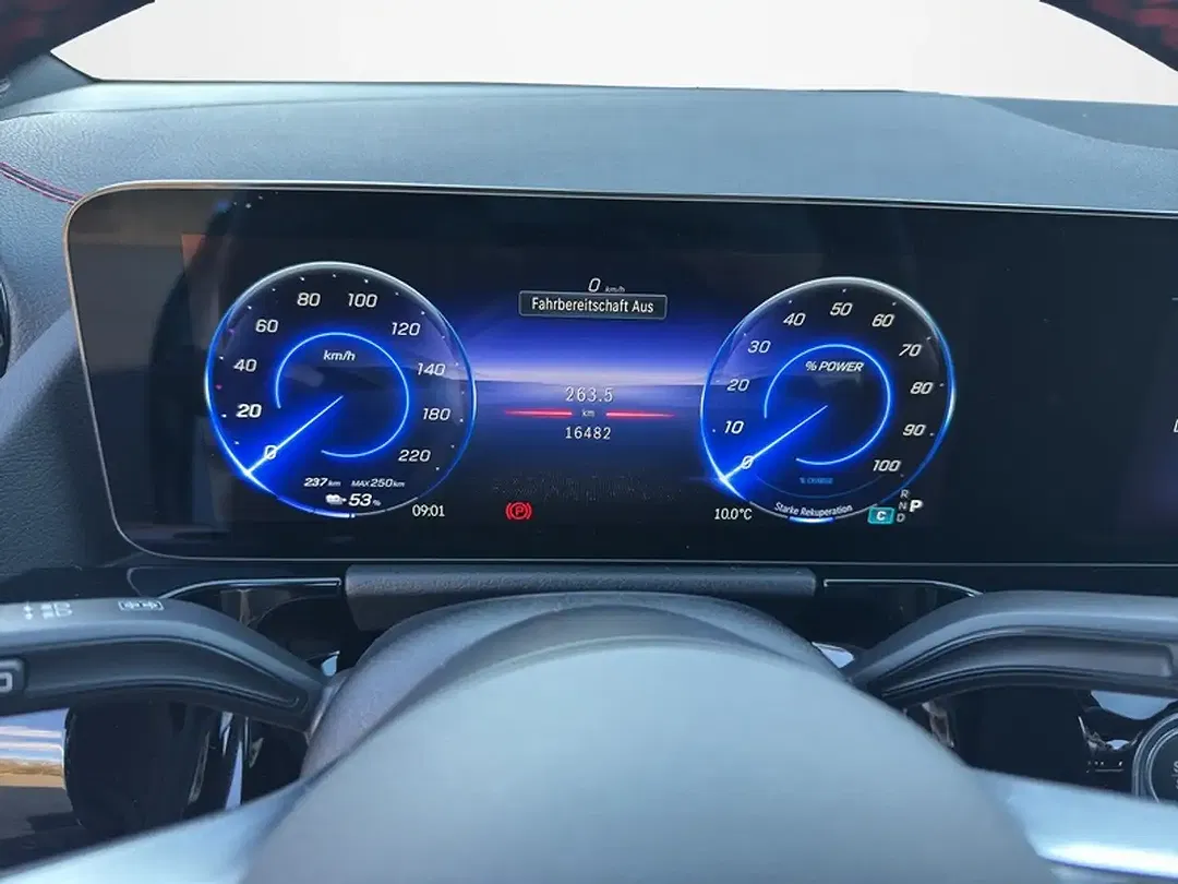 Mercedes-Benz EQA 350 4MATIC AMG - Thumbnail 14