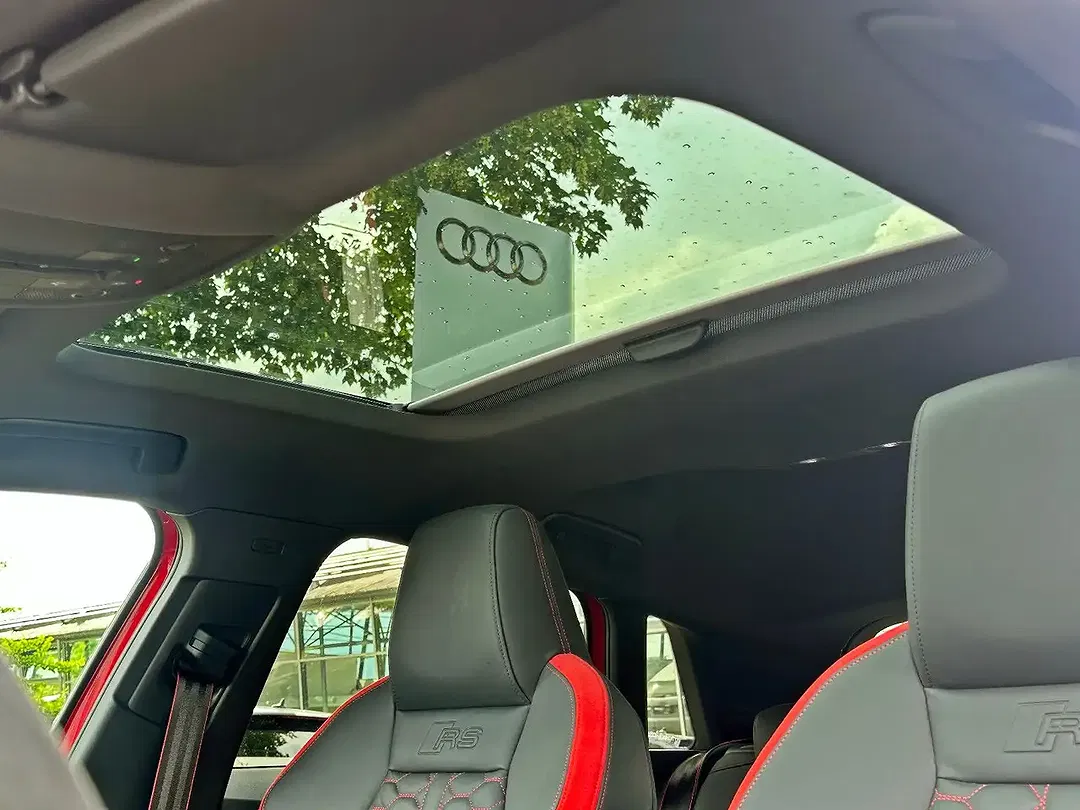Audi RS3 quattro RS Sportback - Thumbnail 12