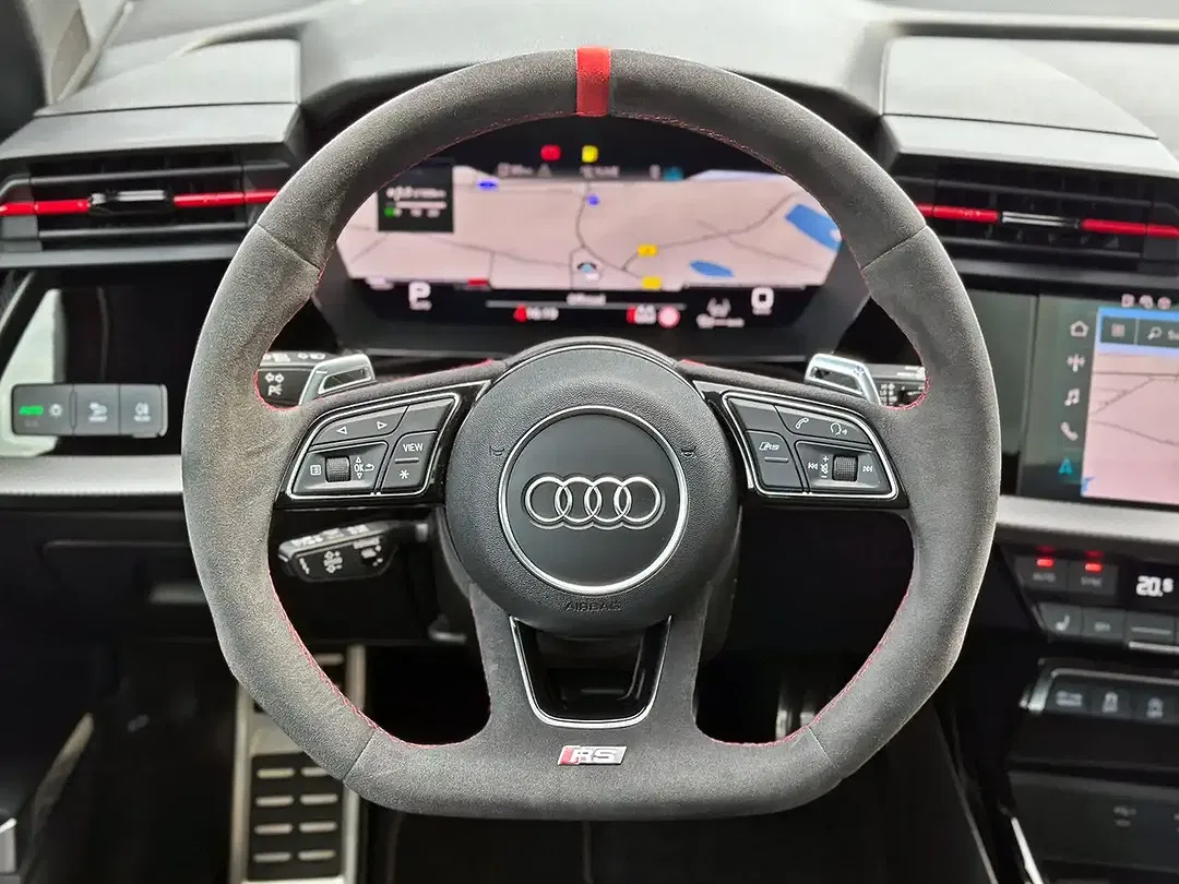 Audi RS3 quattro RS Sportback - foto 15