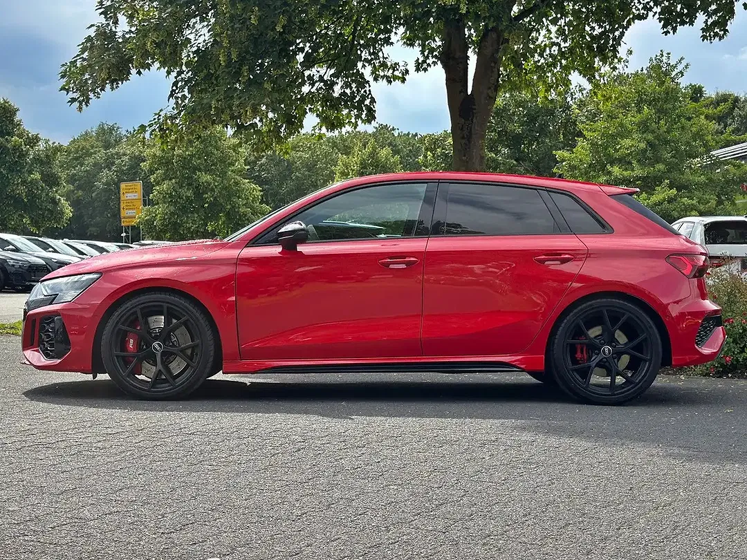 Audi RS3 quattro RS Sportback - Thumbnail 4