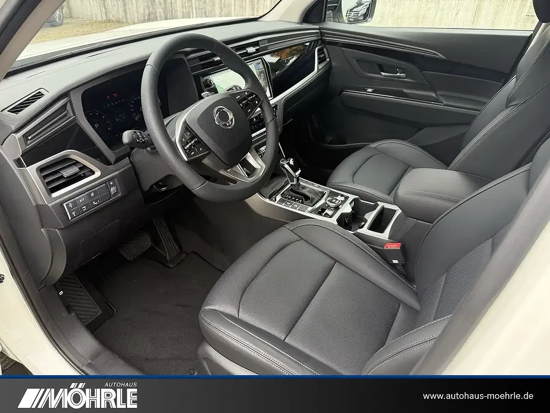 KGM Korando - Thumbnail 6