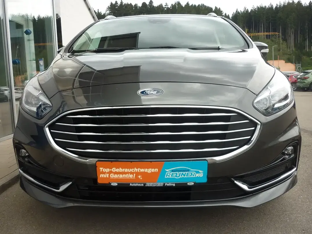 Ford S-Max Titanium - Thumbnail 3