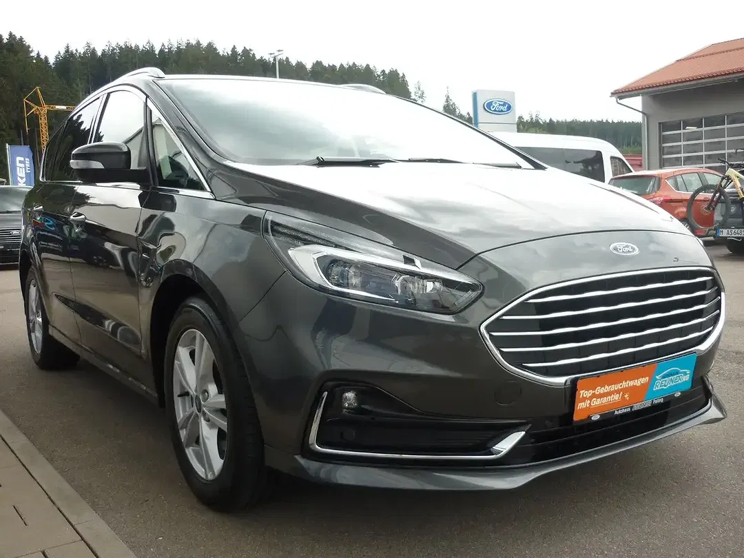 Ford S-Max Titanium - Thumbnail 4