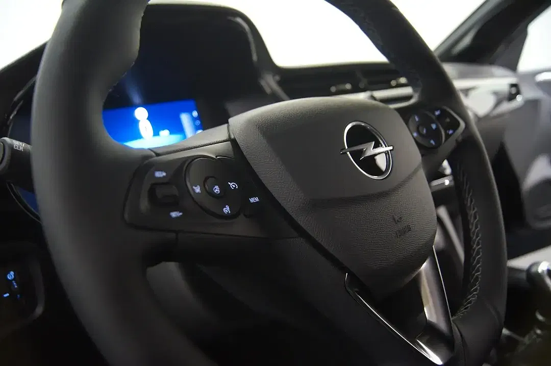 Opel Corsa GS - Thumbnail 7