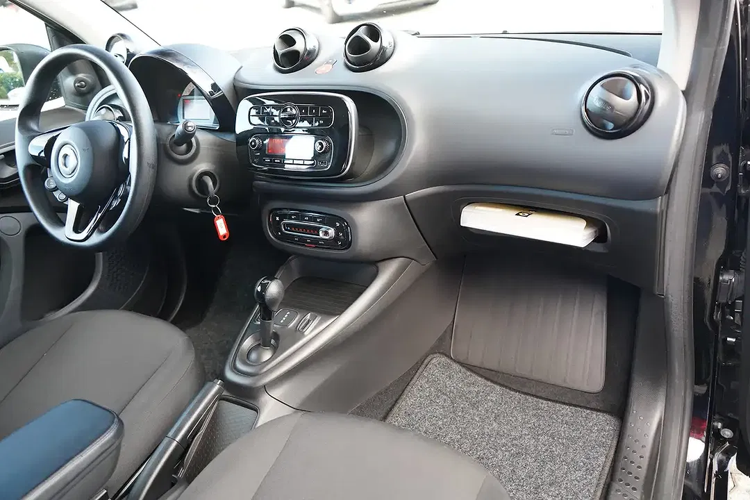 smart forTwo - Thumbnail 3