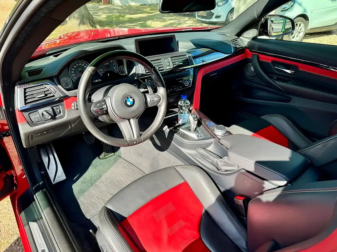 BMW M4 - foto 2