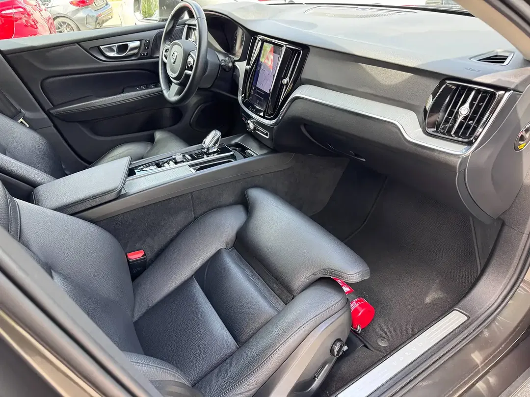 Volvo V60 B3 2.0 Geartronic Inscription - Thumbnail 12