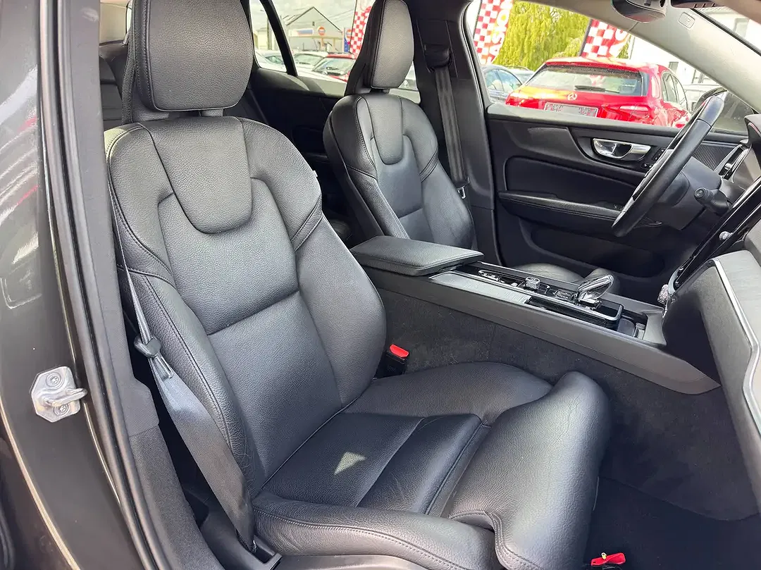 Volvo V60 B3 2.0 Geartronic Inscription - Thumbnail 4