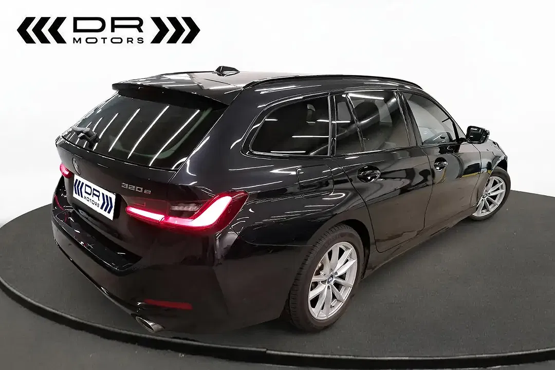 BMW 320 Touring - Thumbnail 2