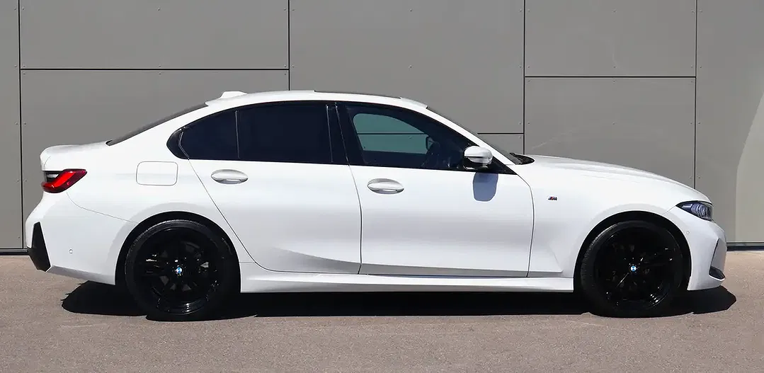BMW 318 M Sport - Thumbnail 4