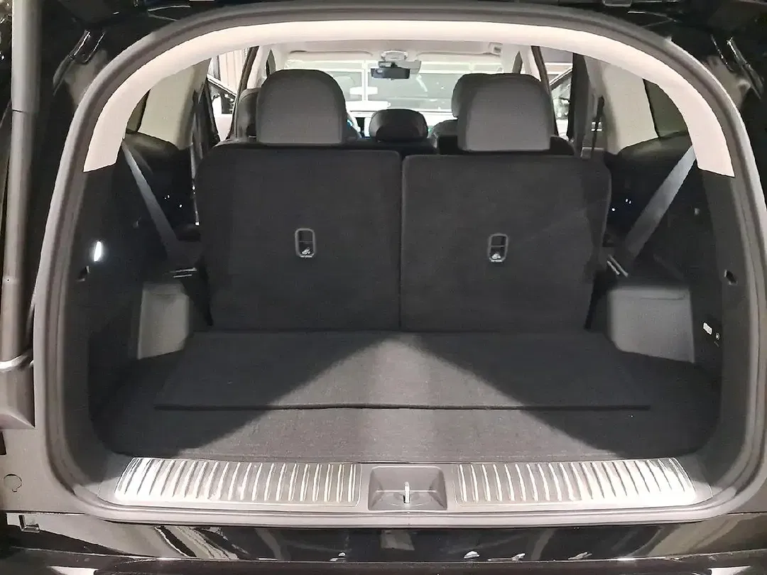 Hyundai IONIQ 4WD UNIQ - Thumbnail 12