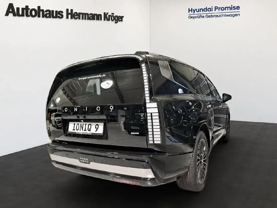 Hyundai IONIQ 4WD UNIQ - Thumbnail 3