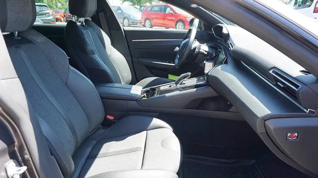 Peugeot 508 225 e-EAT8 PHEV Allure Pack SW - Thumbnail 13