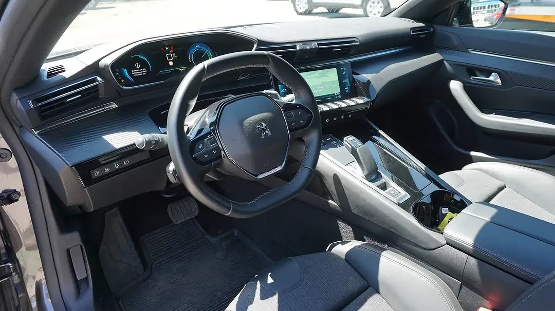 Peugeot 508 225 e-EAT8 PHEV Allure Pack SW - Thumbnail 8