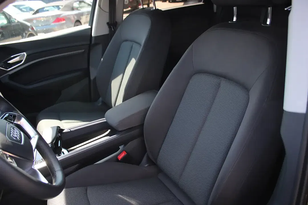 Audi e-tron 50 quattro Base - Thumbnail 24