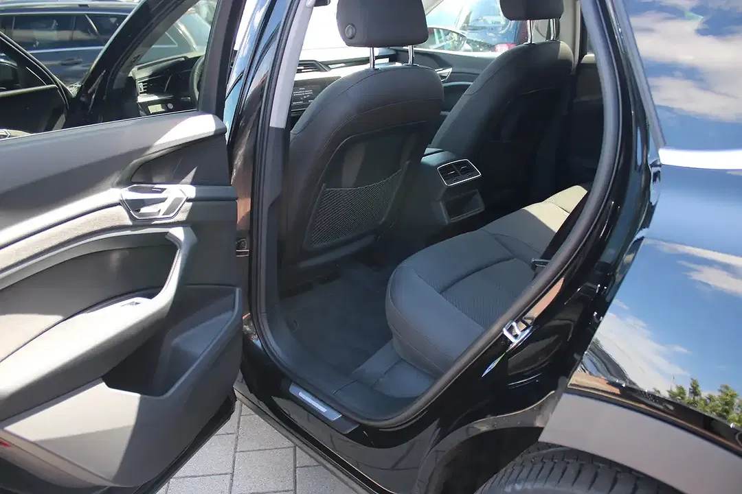 Audi e-tron 50 quattro Base - Thumbnail 25