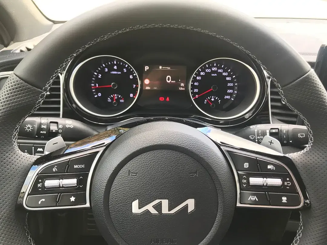 Kia XCeed 1.6 T-GDI GT-Line - Thumbnail 12