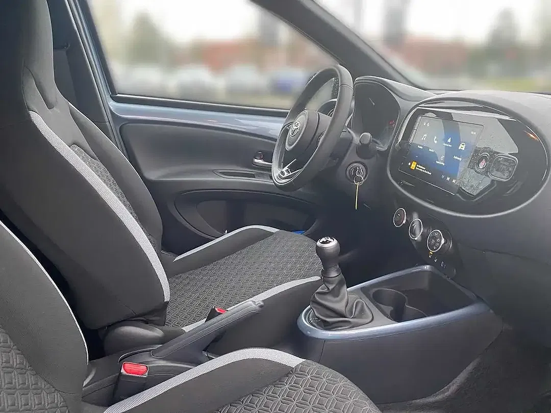 Toyota Aygo X Teamplayer - Thumbnail 6