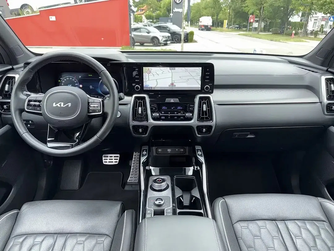 Kia Sorento 1.6 PHEV 4WD Platinum - Thumbnail 12