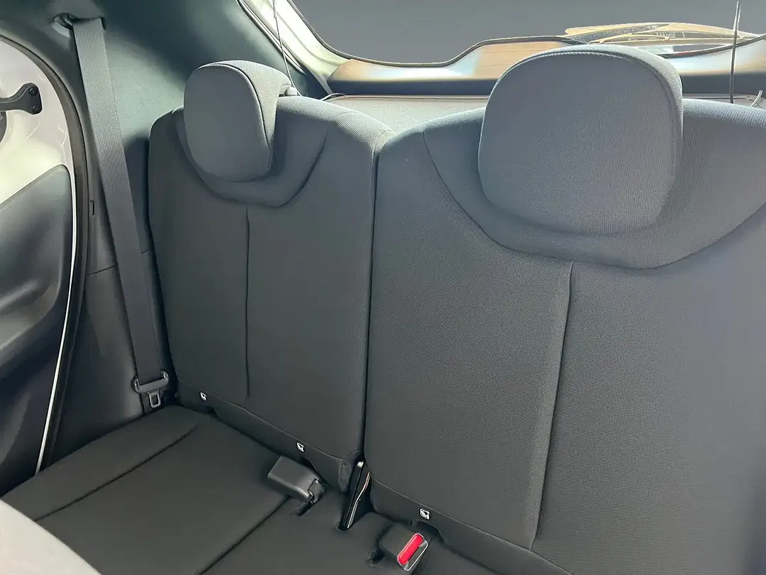 Toyota Aygo Business Edition - Thumbnail 11