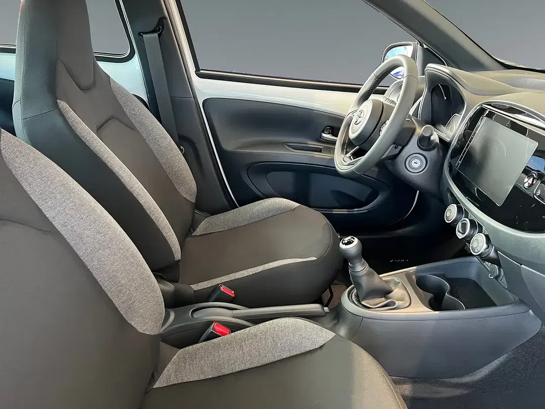 Toyota Aygo Business Edition - Thumbnail 13