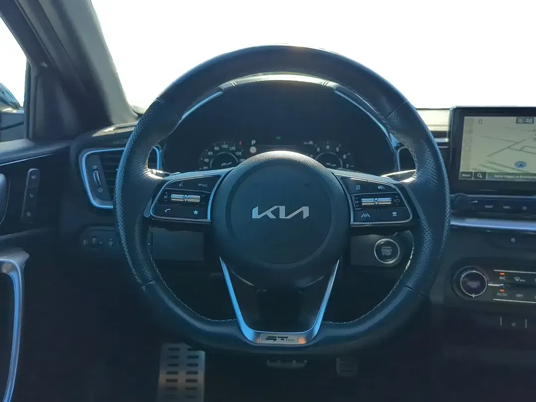 Kia XCeed 1.5 - Thumbnail 12