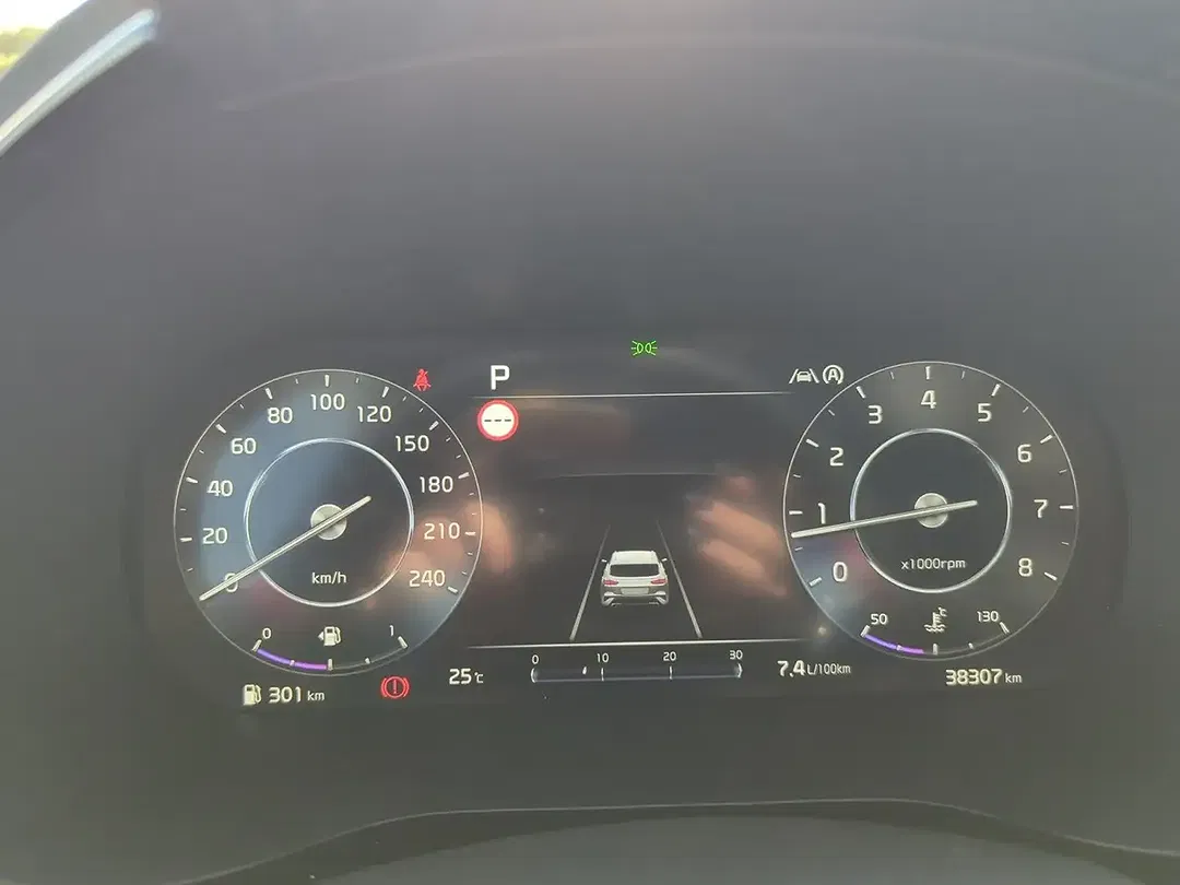 Kia XCeed 1.5 - Thumbnail 13