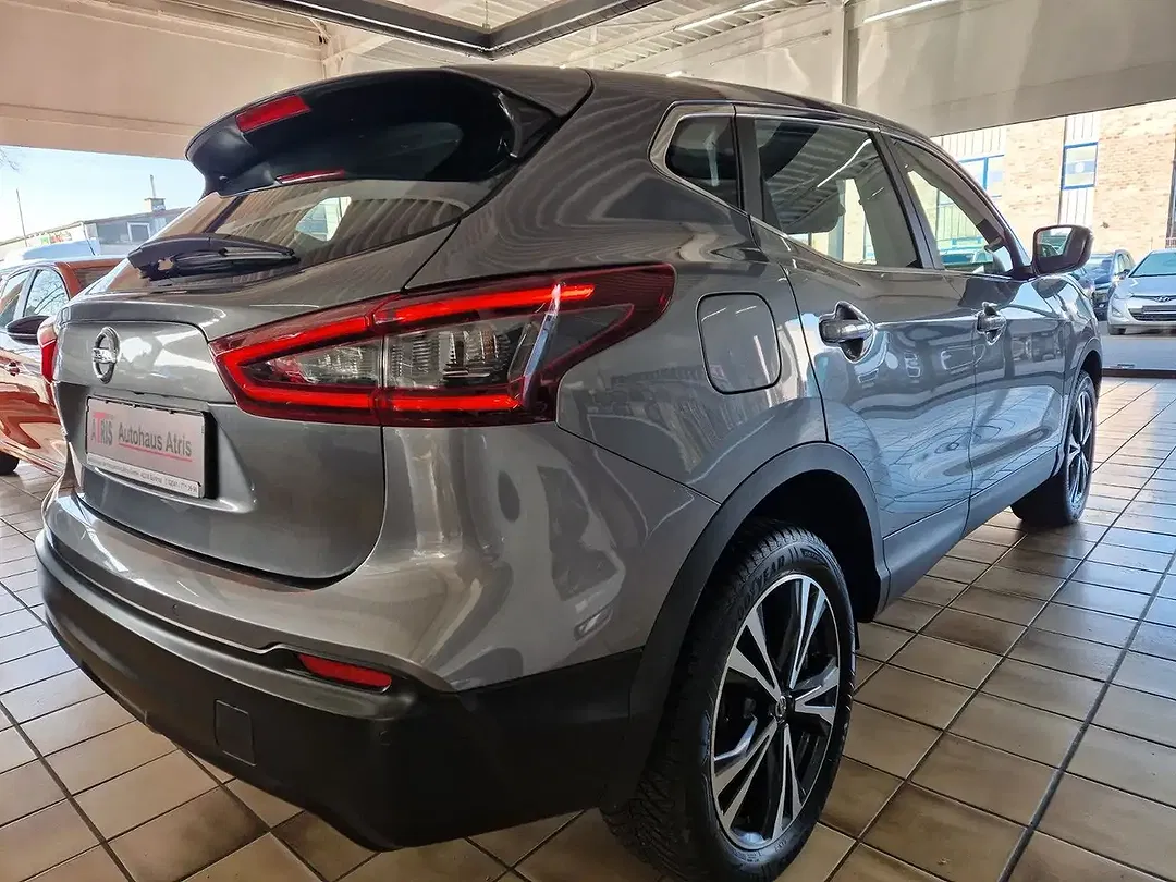 Nissan Qashqai - Thumbnail 6