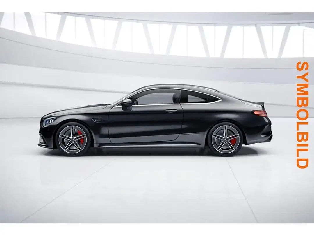 Mercedes-Benz C 63 AMG - Thumbnail 2
