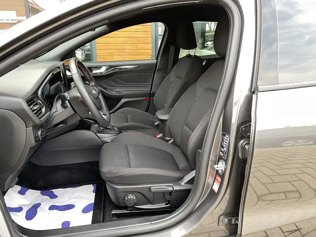 Ford Focus MHEV AUT ST-Line - Thumbnail 12