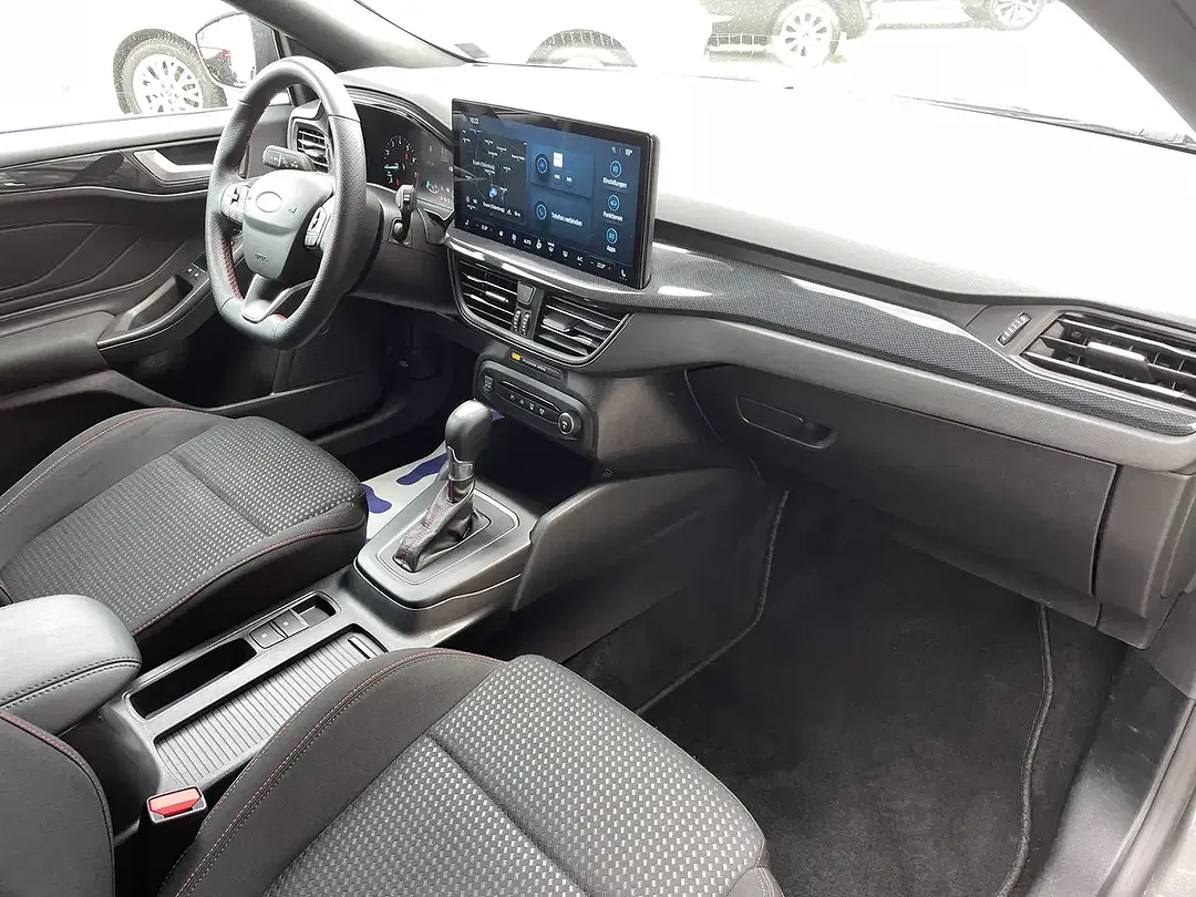 Ford Focus MHEV AUT ST-Line - Thumbnail 5