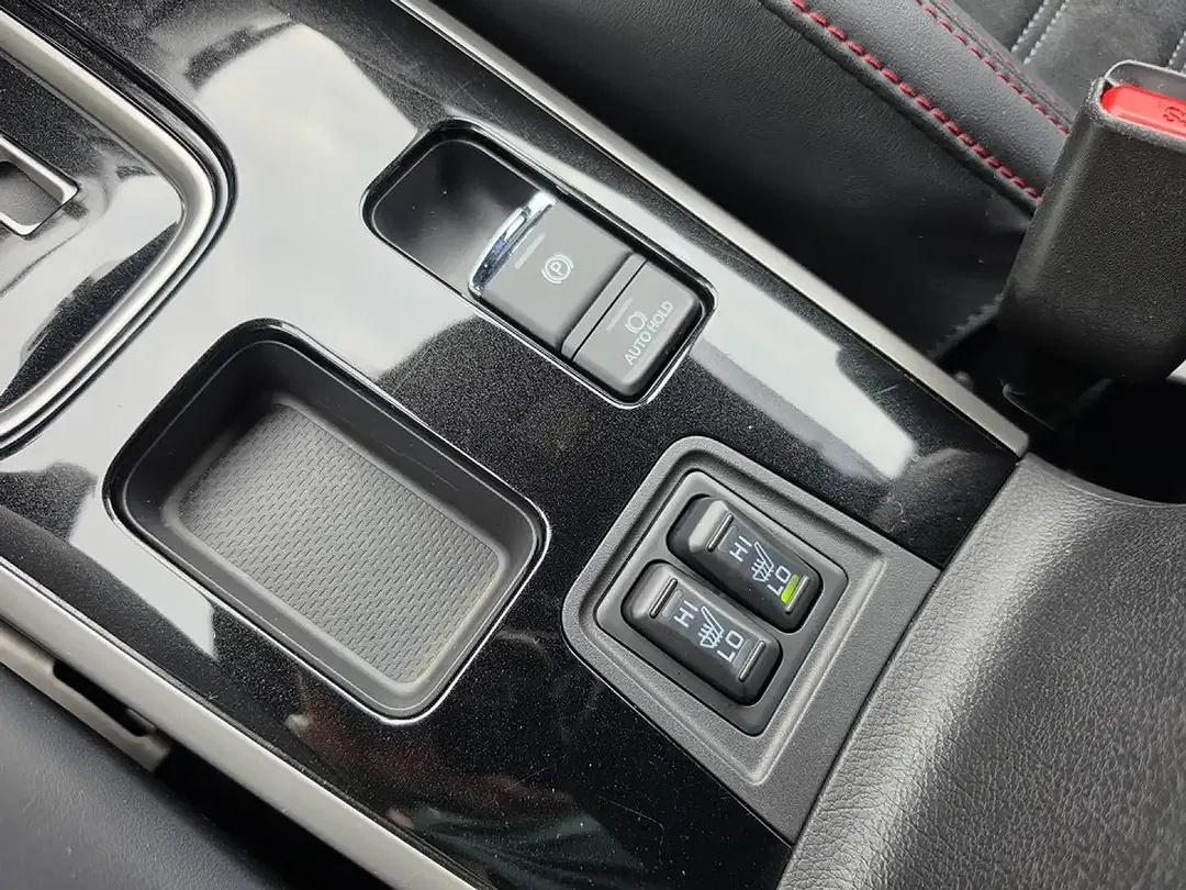 Mitsubishi Outlander 2.0 MIVEC - foto 12