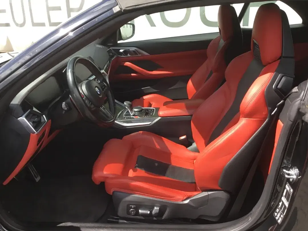 BMW M4 Competition Convertible - Thumbnail 5
