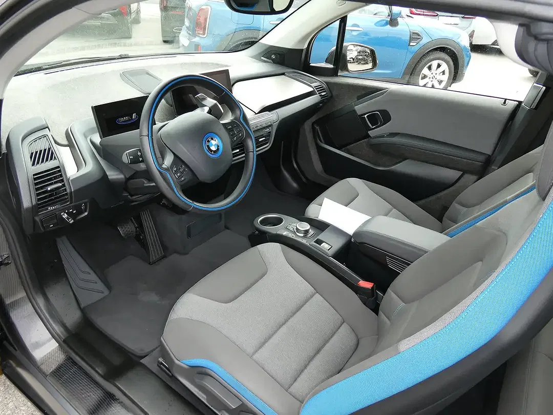 BMW i3 - Thumbnail 5