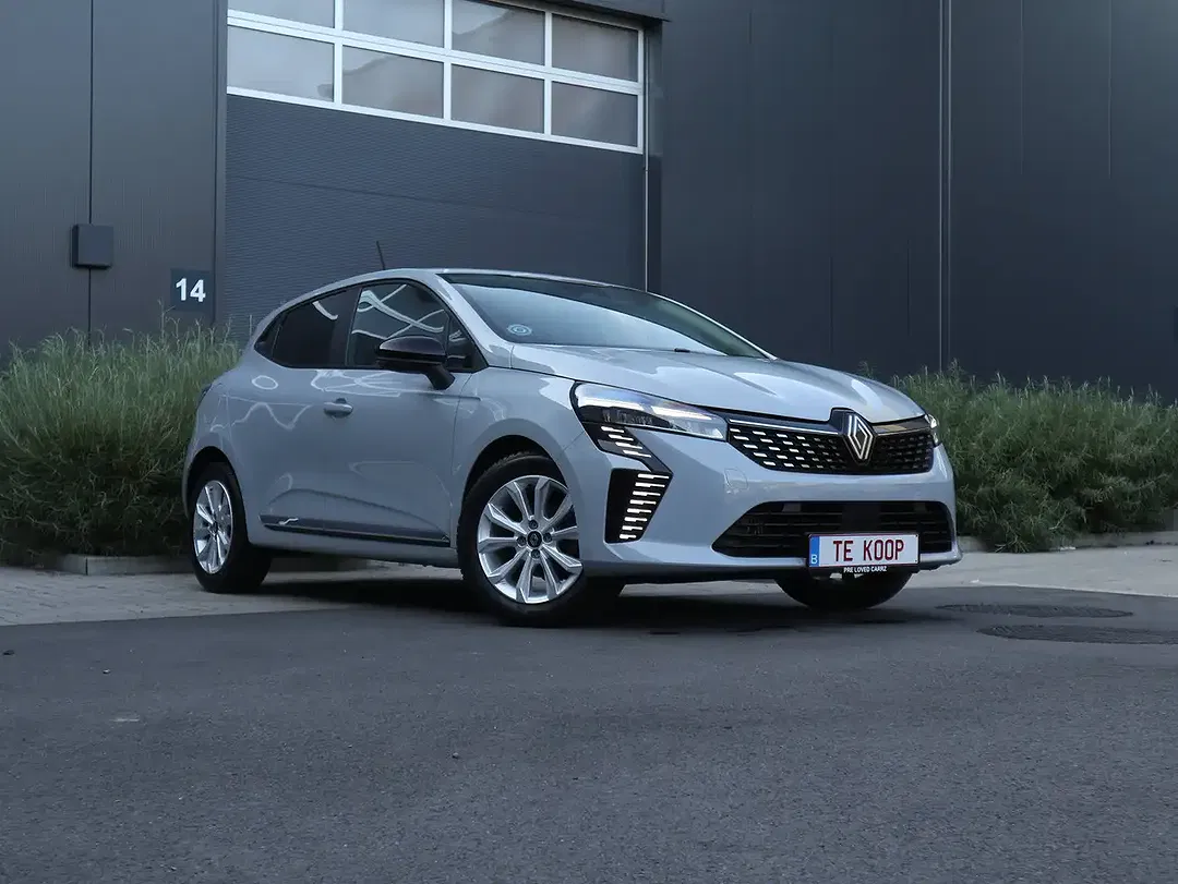 Renault Clio TCe - Thumbnail 3