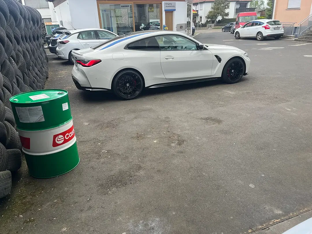 BMW M4 Competition - foto 2