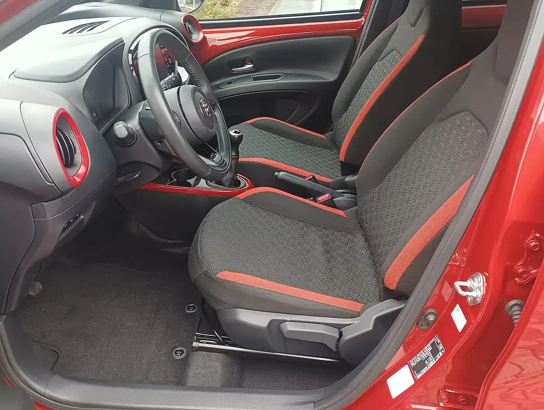Toyota Aygo X - Thumbnail 9