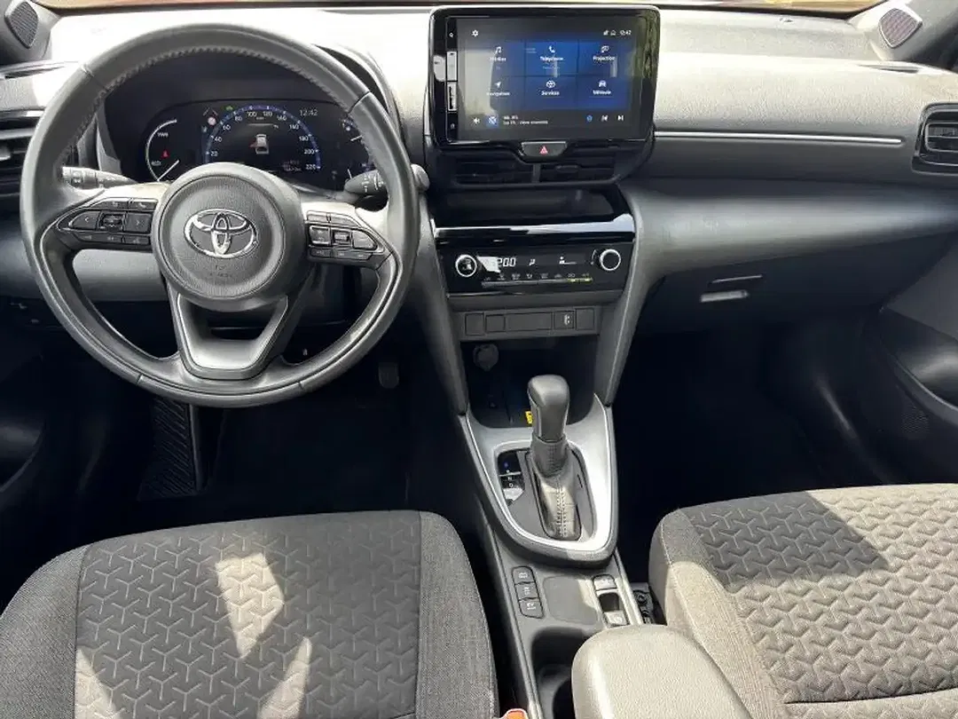 Toyota Yaris Cross Plus - Thumbnail 14