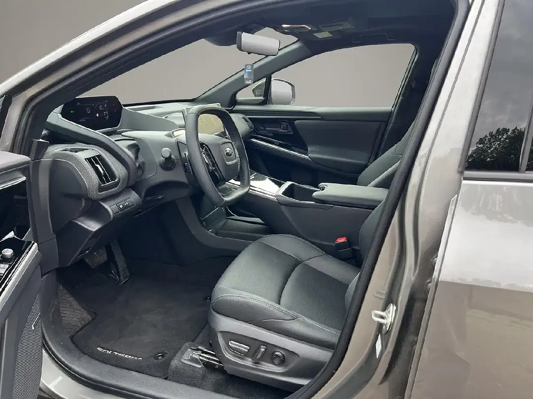 Subaru Solterra Platinum Plus - Thumbnail 11