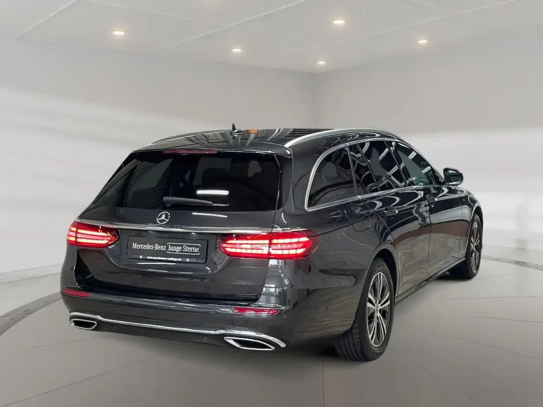 Mercedes-Benz E 220 MBUX Avantgarde - Thumbnail 2
