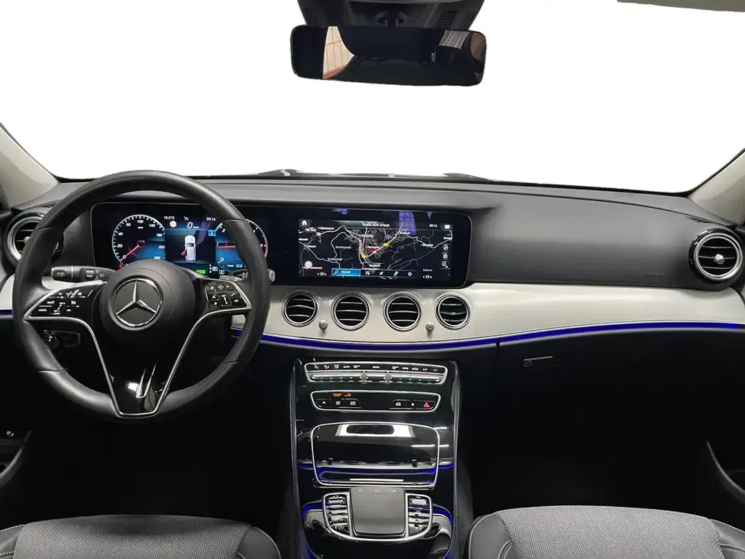 Mercedes-Benz E 220 MBUX Avantgarde - Thumbnail 4