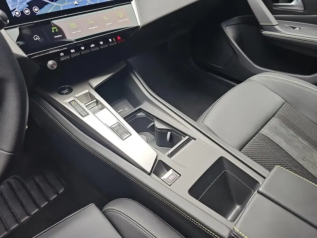 Peugeot 308 Hybrid GT Comfort SW - Thumbnail 12