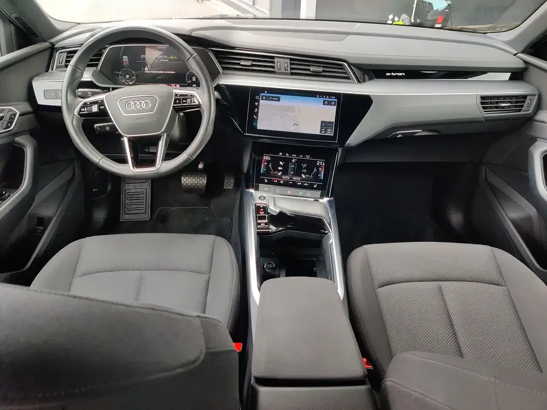 Audi Q8 e-tron 50 quattro Matrix LED S line - Thumbnail 10