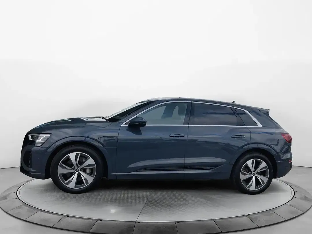 Audi Q8 e-tron 50 quattro Matrix LED S line - foto 2