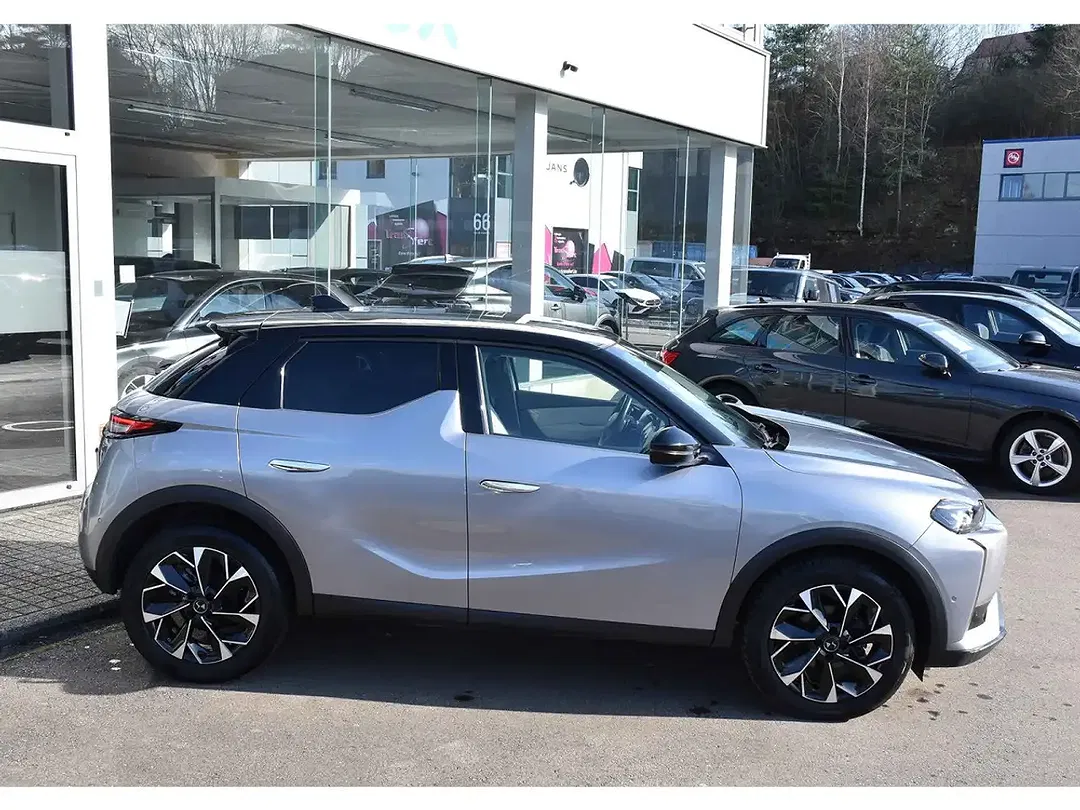 DS Automobiles DS 3 - Thumbnail 3