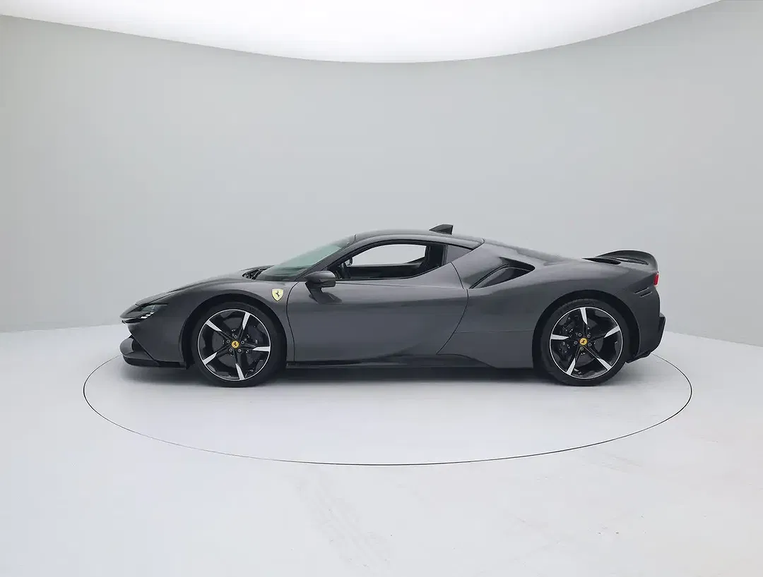 Ferrari SF90 Stradale - Thumbnail 11