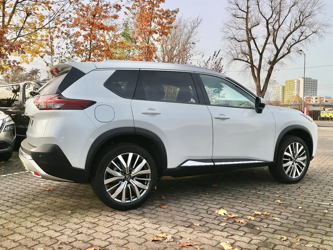 Nissan X-Trail 1.5 VC-T MHEV Tekna+ - Thumbnail 8