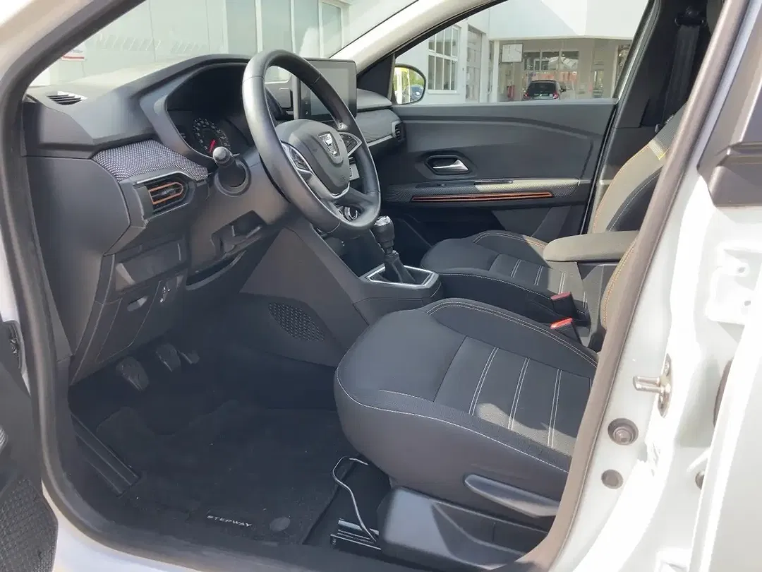 Dacia Sandero TCe Stepway Comfort - Thumbnail 8