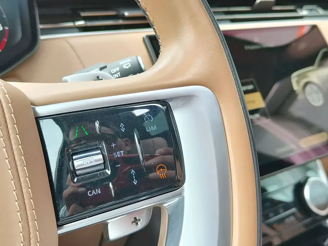Land Rover Range Rover Autobiography - Thumbnail 11